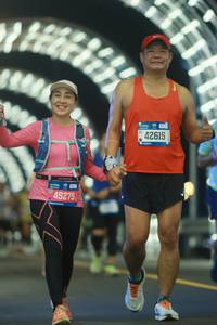BIB: 45275, 42615
                            <button type="button" onclick="openModal(21213570)" class="btn btn-primary btn-sm float-right btn-popup" data-toggle="modal" data-target=".modal-high-quality">
                        <i class="fas fa-shopping-cart"></i> Add to Cart
                    </button>
                                            <button type="button" onclick="isThisMe(21213570, true)" class="btn btn-success btn-sm float-right btn-popup btn-isme hidden" data-toggle="tooltip" data-placement="bottom" title="นี่คือรูปของคุณใช่ไหม คลิกที่นี่เพื่อเอาเข้าอัลบั้ม">
                        <i class="fas fa-plus"></i> Add to album
                    </button>
                    <button type="button" onclick="isThisMe(21213570, false)" class="btn btn-warning btn-sm float-right btn-popup btn-isnotme hidden">
                        <i class="fas fa-ban"></i> Remove from album
                    </button>
